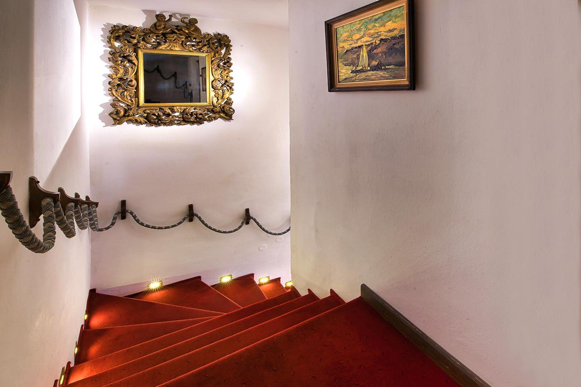 Panoramic Castle Suite With Free Private Parking Bratislava Exterior photo